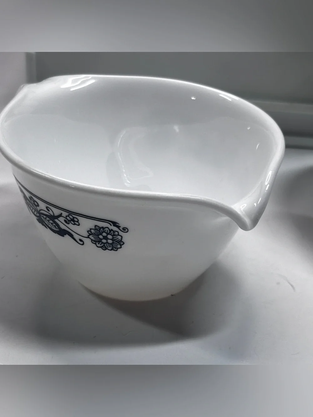 Corelle Corning Old Town Blue Onion Hook Handle Coffee Cups 4 W/ Cream Sugar - Picture 8 of 10